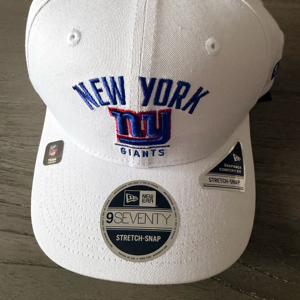 New Era White Cap with Blue and Red New York Giants Embroidery